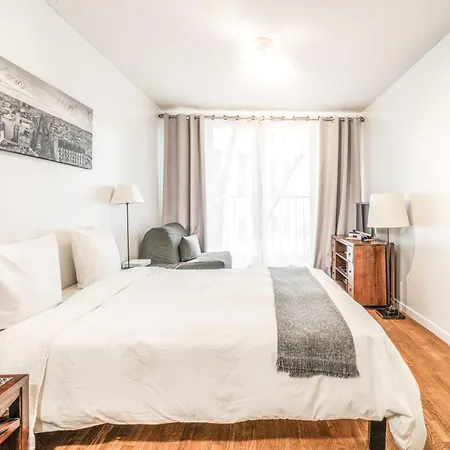 Champs Elysees Flat-2